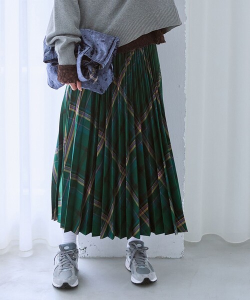 ANY(エニィ)の「プリーツスカート(スカート・レディース・ダークブラウン系/グリーン系3/ブラック系/ネイビー系3/黄土色系/グレー系3・SMALL/MEDIUM/LARGE)」の5枚目の写真