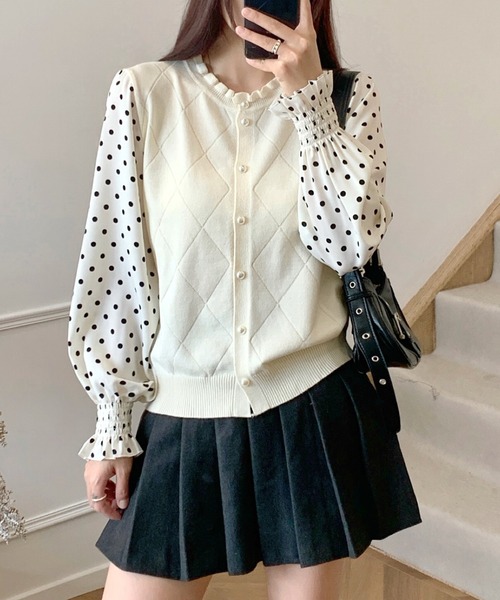 SHEENA(シーナ)の「ドットブラウスドッキングフリルニットトップス(ニット/セーター・レディース・オフホワイト/グレー/ブラック/ベージュ・M)」の11枚目の写真