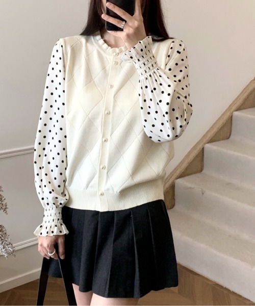 SHEENA(シーナ)の「ドットブラウスドッキングフリルニットトップス(ニット/セーター・レディース・オフホワイト/グレー/ブラック/ベージュ・M)」の12枚目の写真