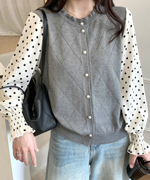 SHEENA(シーナ)の「ドットブラウスドッキングフリルニットトップス(ニット/セーター・レディース・オフホワイト/グレー/ブラック/ベージュ・M)」の15枚目の写真