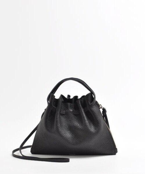 blancle(ブランクレ)の「【blancle/ブランクレ】レザーギャザー2WAYバッグ/S.LEATHER GATHER 2WAY BAG SS/bc1231/小さめ/2WAY/ショルダーバッグ/ハンドバッグ(ショルダーバッグ・レディース・ブルー/イエロー/グレイッシュベージュ/オレンジ/ブラック・フリー)」の2枚目の写真