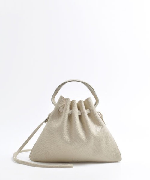blancle(ブランクレ)の「【blancle/ブランクレ】レザーギャザー2WAYバッグ/S.LEATHER GATHER 2WAY BAG SS/bc1231/小さめ/2WAY/ショルダーバッグ/ハンドバッグ(ショルダーバッグ・レディース・ブルー/イエロー/グレイッシュベージュ/オレンジ/ブラック・フリー)」の17枚目の写真