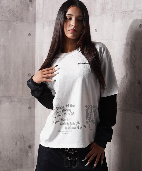 1111clothing(ワンフォークロージング)の「トライバル柄 レイヤードロンTee / Tribal Graphic Layered Long Sleeve T-Shirt(Tシャツ/カットソー・メンズ・ホワイト/ブラック・L/M)」の1枚目の写真