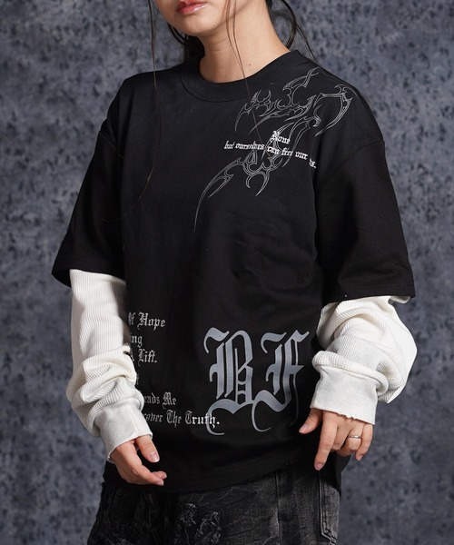 1111clothing(ワンフォークロージング)の「トライバル柄 レイヤードロンTee / Tribal Graphic Layered Long Sleeve T-Shirt(Tシャツ/カットソー・メンズ・ホワイト/ブラック・L/M)」の2枚目の写真