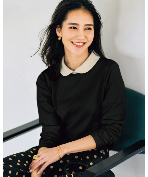 DoCLASSE( ドゥクラッセ)の「超長綿・丸衿カットソー(Tシャツ/カットソー・レディース・グレイッシュベージュ/ブラック/ネイビー/オフホワイト/プラム・XXL/XL/L/M/S)」の3枚目の写真