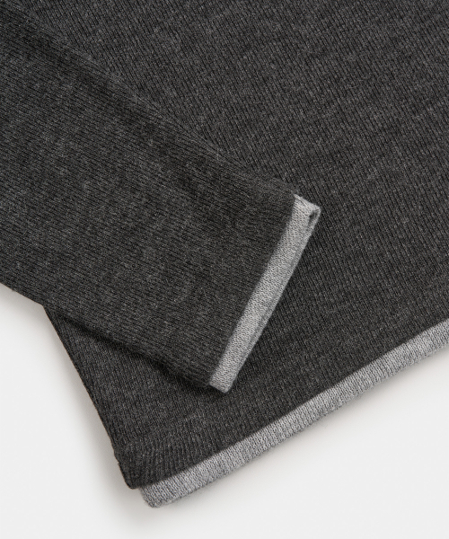 EXCONTAINER(エックスコンテナ)の「レイヤードヘンリーネックニット(CHARCOAL)(ニット/セーター・メンズ・その他・MEDIUM/LARGE/X-LARGE)」の5枚目の写真