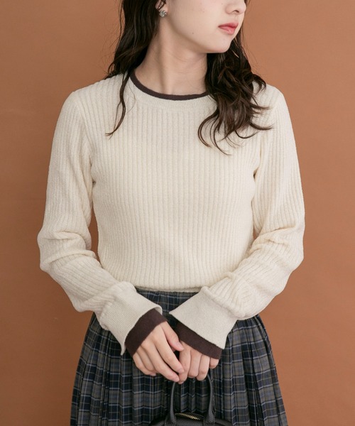 ITEMS URBANRESEARCH(アイテムズ アーバンリサーチ)の「ミニモール配色ニット(ニット/セーター・レディース・オフホワイト/グレー/ベージュ/ブラック・FREE)」の2枚目の写真