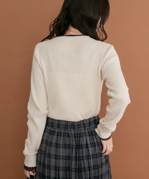 ITEMS URBANRESEARCH(アイテムズ アーバンリサーチ)の「ミニモール配色ニット(ニット/セーター・レディース・オフホワイト/グレー/ベージュ/ブラック・FREE)」の22枚目の写真