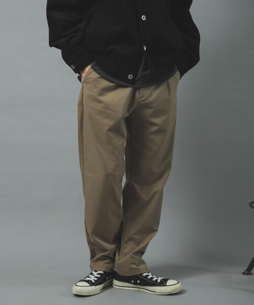 ITEMS URBANRESEARCH（アイテムズ アーバンリサーチ）の「ストレッチツイル 1-tuck トラウザー（その他パンツ・メンズ・ブラック/ベージュ/ネイビー・LARGE/MEDIUM）」の8枚目の写真