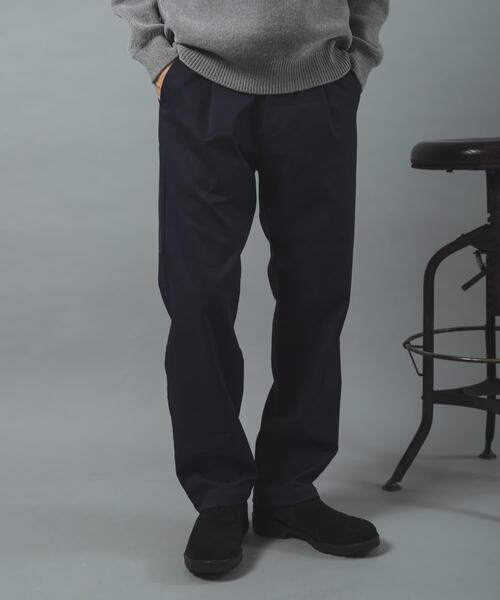 ITEMS URBANRESEARCH（アイテムズ アーバンリサーチ）の「ストレッチツイル 1-tuck トラウザー（その他パンツ・メンズ・ブラック/ベージュ/ネイビー・LARGE/MEDIUM）」の19枚目の写真