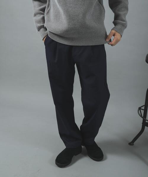 ITEMS URBANRESEARCH（アイテムズ アーバンリサーチ）の「ストレッチツイル 1-tuck トラウザー（その他パンツ・メンズ・ブラック/ベージュ/ネイビー・LARGE/MEDIUM）」の21枚目の写真