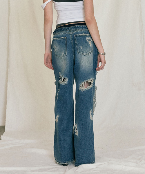 NO EXTRA TOUCH(ノー・エクストラ・タッチ)の「Hand-painted distressed denim pants (blue) / 26SMPT001BL(デニムパンツ・レディース・ブルー・LARGE/SMALL/MEDIUM)」の4枚目の写真