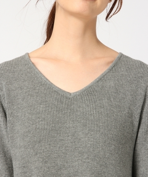 GLOBAL WORK(グローバルワーク)の「アゼVネックAラインニットワンピース/726115(ワンピース・レディース・グレー/ブラック/カーキ・LARGE/MEDIUM)」の5枚目の写真