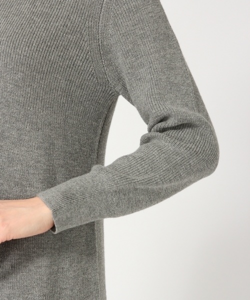 GLOBAL WORK(グローバルワーク)の「アゼVネックAラインニットワンピース/726115(ワンピース・レディース・グレー/ブラック/カーキ・LARGE/MEDIUM)」の7枚目の写真