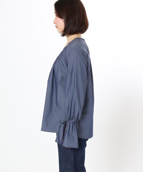 ivory court（アイボリーコート）の「タイプライターギャザーカフスブラウス◆（シャツ/ブラウス・レディース・ネイビー/イエロー/ピンク・FREE）」の8枚目の写真