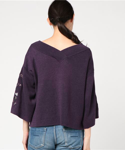 niko and...（ニコアンド）の「袖刺繍2WAYプルオーバー（ニット/セーター・レディース・パープル/ネイビー/オフホワイト/チャコール・MEDIUM/LARGE）」の9枚目の写真