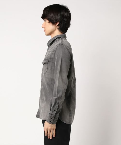 NANO universe(ナノユニバース)の「//8ozデニムシャツ(シャツ/ブラウス・メンズ・ブラック/ライトインディゴブルー/ダークインディゴブルー/グレー・LARGE/MEDIUM/SMALL/X-LARGE)」の18枚目の写真