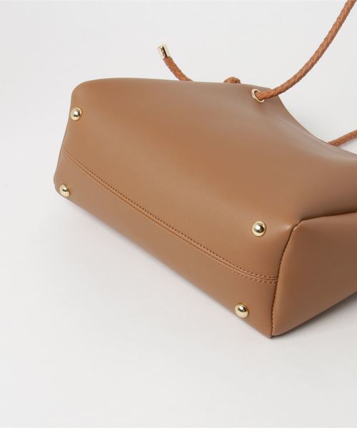 LIPSTAR（リップスター）の「ロープハンドル合皮バッグ（ハンドバッグ・レディース・ブラック/キャメル・M）」の4枚目の写真