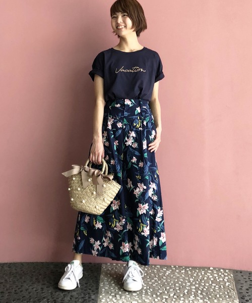 PICCIN(ピッチン)の「ロゴビーズ刺繍Tシャツ(Tシャツ/カットソー・レディース・ネイビー/オフホワイト/ピンク・MEDIUM)」の16枚目の写真