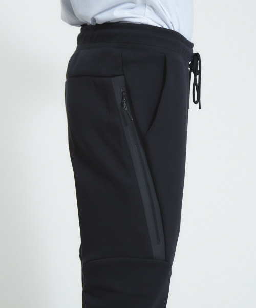 NIKE（ナイキ）の「【NIKE】テックフリースジョガーパンツ（その他パンツ・メンズ・ブラック/グレー・1/2/3）」の9枚目の写真