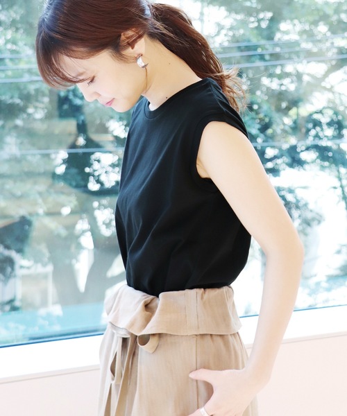 JOURNAL STANDARD(ジャーナルスタンダード)の「《WEB限定》JS+eUSコットンノースリーブTシャツ◆(Tシャツ/カットソー・レディース・ホワイト/ブラック/ブラウン系その他/ベージュ/ネイビー/サックスブルー・FREE)」の2枚目の写真