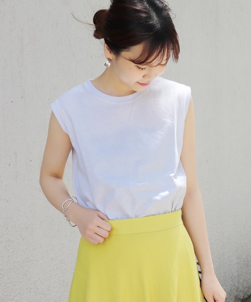 JOURNAL STANDARD(ジャーナルスタンダード)の「《WEB限定》JS+eUSコットンノースリーブTシャツ◆(Tシャツ/カットソー・レディース・ホワイト/ブラック/ブラウン系その他/ベージュ/ネイビー/サックスブルー・FREE)」の10枚目の写真