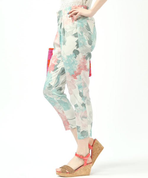 Another Edition（アナザーエディション）の「AE[A]FLOWER PRT PT（その他パンツ・レディース・ホワイト/ケリー/コバルトブルー・SMALL/MEDIUM）」の11枚目の写真