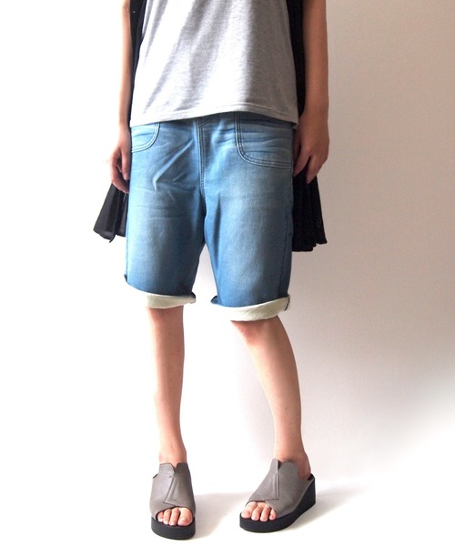 BEATJIVE(ビートジャイブ)の「カットデニム スウェットデニム サルエルパンツ ハーフパンツ ガウチョパンツ レディース(デニムパンツ・レディース・サックスブルー/インディゴブルー/ネイビー/ブラック系その他2/ブラック系その他・2/3)」の6枚目の写真
