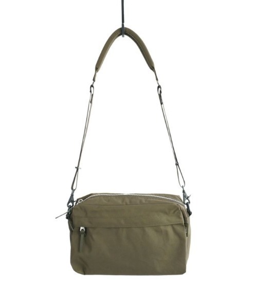 STANDARD SUPPLY(スタンダードサプライ)の「スタンダードサプライ / SIMPLICITY シンプリシティ / WEEKEND SHOULDER ウィークエンドショルダー(ショルダーバッグ・レディース・ブラック/グレー/ダークネイビー/ダークパープル/チャコールグレー/モカ/マスタード/レッド/ベージュ/ブルー/グリーン/ライトグレー系/イエロー/ダークブラウン/コバルトブルー/キナリ/オリーブ/グレイッシュベージュ/サンドベージュ/ブラウン系その他/アイボリー/ケリーグリーン・FREE)」の13枚目の写真