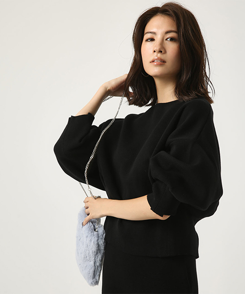 AZUL by moussy（アズールバイマウジー）の「タックスリーブスウェッタープルオーバー（ニット/セーター・レディース・ブラック/ダークグリーン/杢グレー・SMALL/MEDIUM）」の11枚目の写真