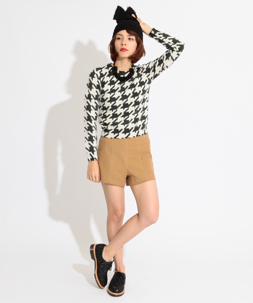 Ray BEAMS(レイビームス)の「Ray BEAMS / 千鳥プリント クルーネックニット(ニット/セーター・レディース・ホワイト×ブラック/レッド系その他・ONE SIZE)」の8枚目の写真