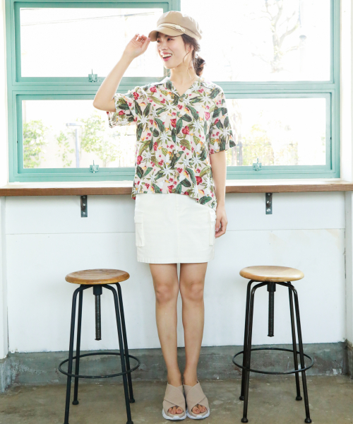 BAYFLOW(ベイフロー)の「ベイカーミニスカート(スカート・レディース・カーキ/ブラウン/ホワイト・SMALL/MEDIUM)」の4枚目の写真