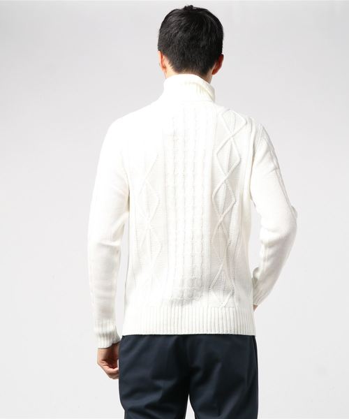 THISIS（ディスイズ）の「アラン編み タートルネックセーター（ニット/セーター・メンズ・ホワイト/ブラック/ネイビー/グレー/ブルー/ワインレッド/ホワイト系その他7/ブラック系その他/ベージュ・MEDIUM/LARGE/SMALL/X-LARGE）」の11枚目の写真