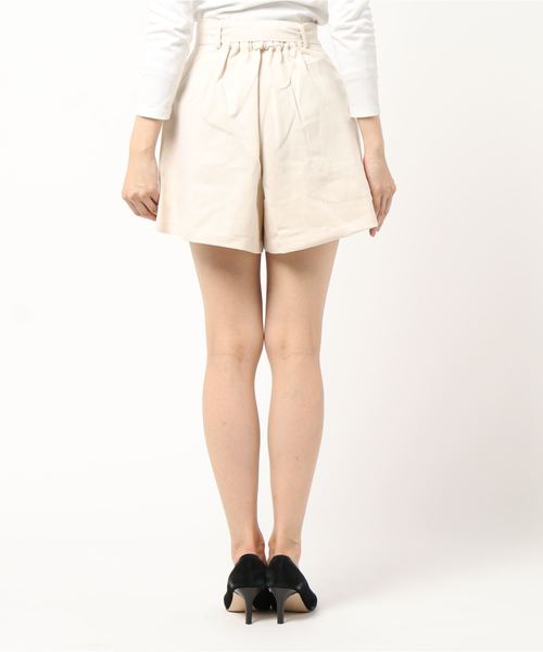 flower（フラワー）の「フラッフショートパンツ（その他パンツ・レディース・ベージュ/アイボリー・FREE）」の4枚目の写真