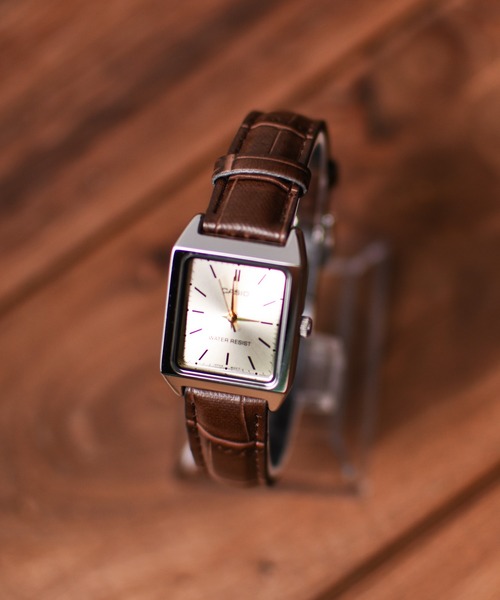 60】【CASIO（カシオ）】クラシック スクエア レザー（アナログ