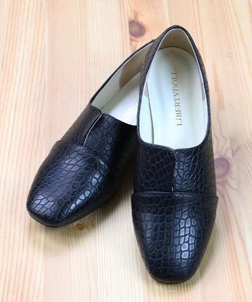 Liberty Doll スクエアトゥセンターセパレートフラットパンプス 1119