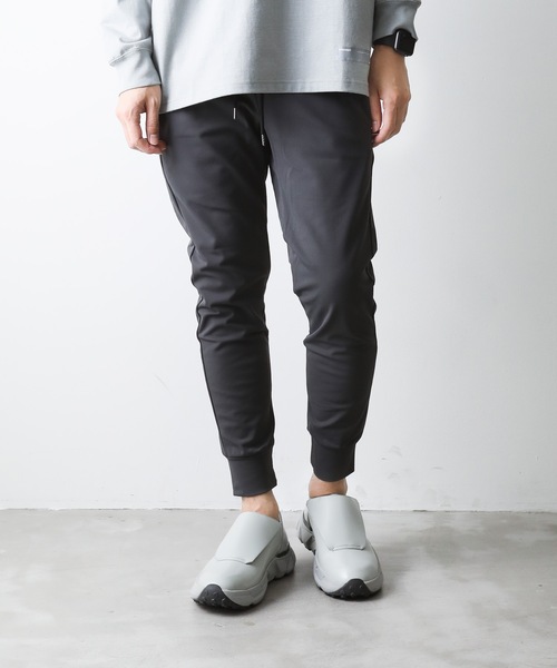 ATTACHMENT(アタッチメント)の「メリル裏起毛 ジョガーパンツ(その他パンツ・メンズ・ブラック/ベージュ/グレー・1/2/3/4)」の11枚目の写真