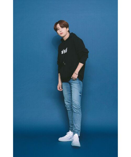 ATEEZ - ATEEZ ポップアップ エキシビジョン フーディ パーカー KPOP商品 情報 on X: 