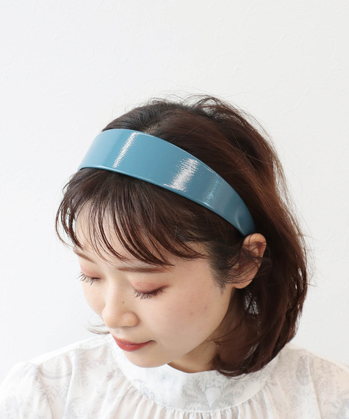 Three Four Time（ｽﾘｰﾌｫｰﾀｲﾑ）の「ツヤシンプルカチューシャ（カチューシャ・レディース・ピンク/ブラック/ブルー/ベージュ・FREE）」の3枚目の写真