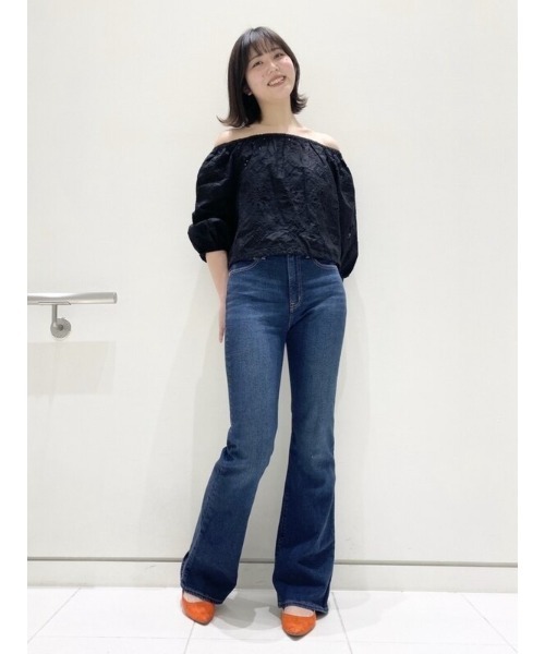 GAP（ギャップ）の「オフショルダー アイレット トップス（シャツ/ブラウス・レディース・ホワイト/ブルー/ブラック・S/M/XS/L/XXS）」の16枚目の写真