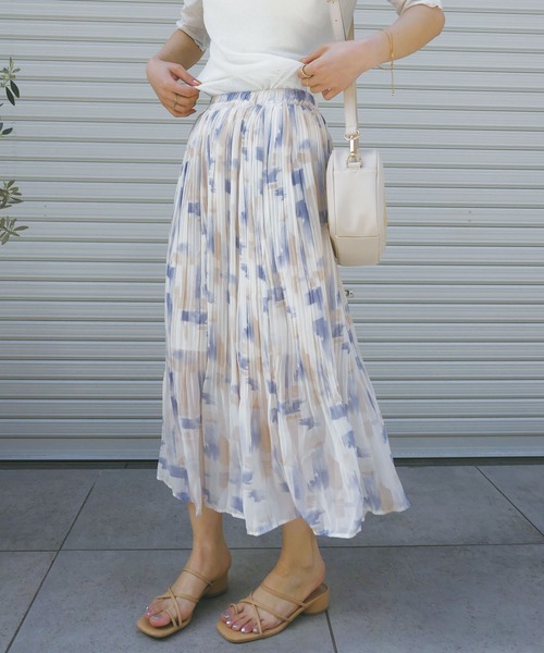 CORNERS（コーナーズ）の「ペイント柄プリーツフレアスカート（スカート・レディース・ベージュ/イエロー/ブルー・M）」の4枚目の写真