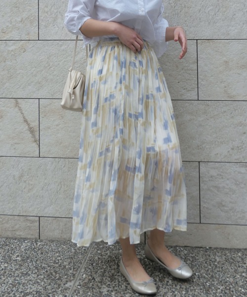 CORNERS（コーナーズ）の「ペイント柄プリーツフレアスカート（スカート・レディース・ベージュ/イエロー/ブルー・M）」の7枚目の写真