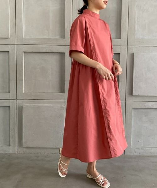 moment+（モーメントプラス）の「T/Cブロードタックフレアワンピース（シャツワンピース・レディース・オレンジ/オフホワイト/カーキ/ブラウン/ベージュ/ブラック・M/L）」の6枚目の写真