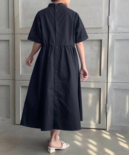 moment+（モーメントプラス）の「T/Cブロードタックフレアワンピース（シャツワンピース・レディース・オレンジ/オフホワイト/カーキ/ブラウン/ベージュ/ブラック・M/L）」の20枚目の写真