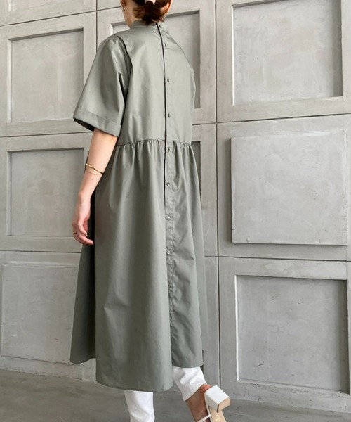 moment+（モーメントプラス）の「T/Cブロードタックフレアワンピース（シャツワンピース・レディース・オレンジ/オフホワイト/カーキ/ブラウン/ベージュ/ブラック・M/L）」の14枚目の写真