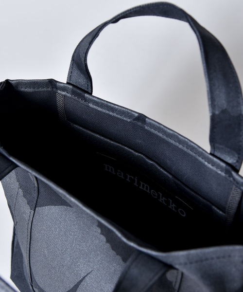 marimekko(マリメッコ)の「【marimekko(マリメッコ)】 SEIDI WX PIENI UNIKKO(ハンドバッグ・レディース・ブラック・ONE SIZE)」の2枚目の写真