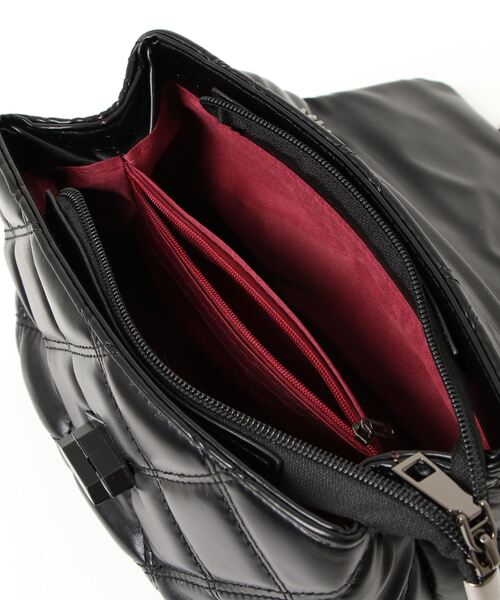 aimoha（アイモハ）の「キルティングショルダー（ショルダーバッグ・レディース・ホワイト/ブラック/ブルー/ベージュ・FREE）」の6枚目の写真