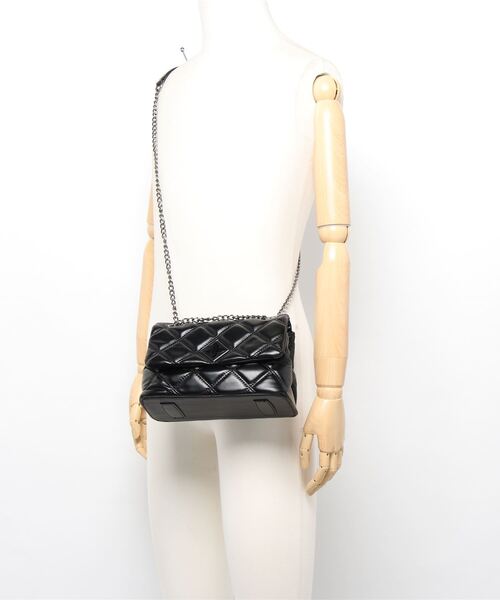 aimoha（アイモハ）の「キルティングショルダー（ショルダーバッグ・レディース・ホワイト/ブラック/ブルー/ベージュ・FREE）」の7枚目の写真