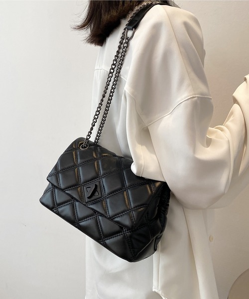 aimoha（アイモハ）の「キルティングショルダー（ショルダーバッグ・レディース・ホワイト/ブラック/ブルー/ベージュ・FREE）」の2枚目の写真