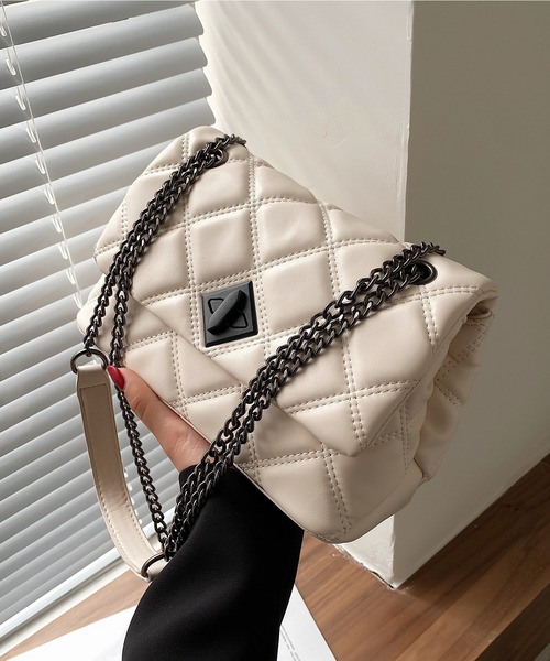 aimoha（アイモハ）の「キルティングショルダー（ショルダーバッグ・レディース・ホワイト/ブラック/ブルー/ベージュ・FREE）」の15枚目の写真